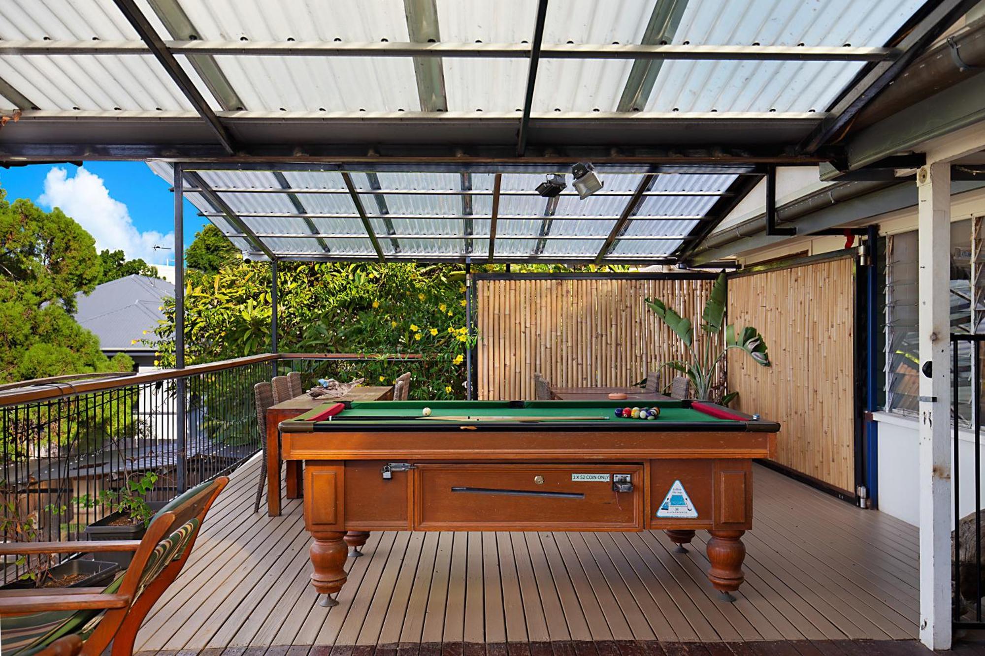Хостел Gladstone Backpackers Экстерьер фото